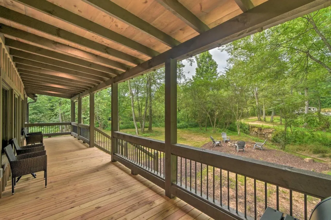 Holiday home Tranquil With Porch, 6 Mi To Lake! *