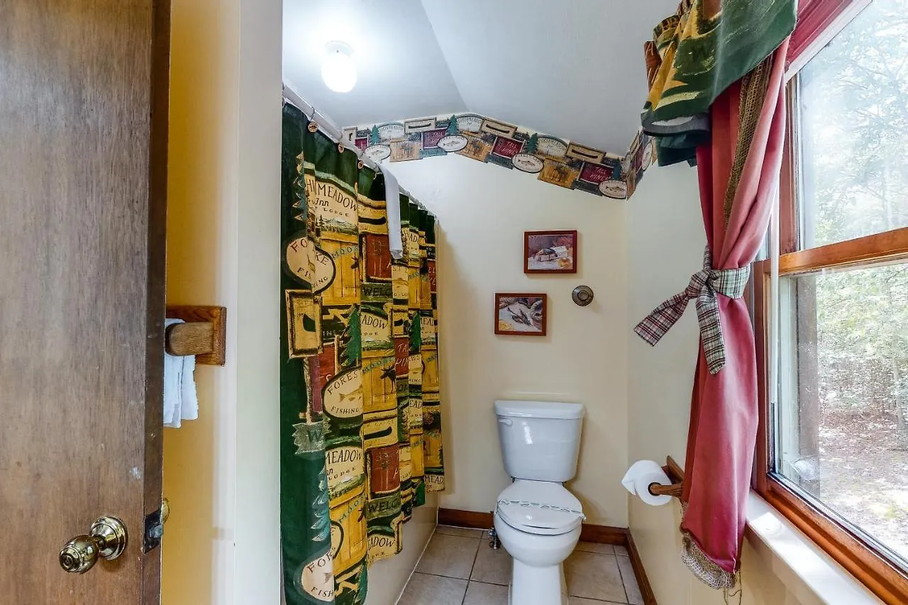 Holiday home Kingdom Cabin #1 *
