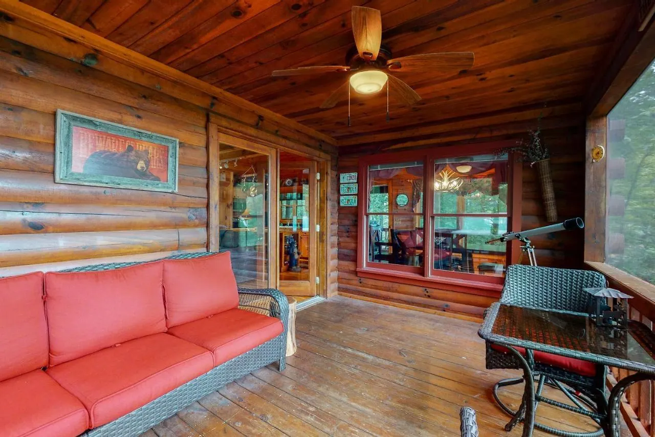 Holiday home Hilltop Hideaway
