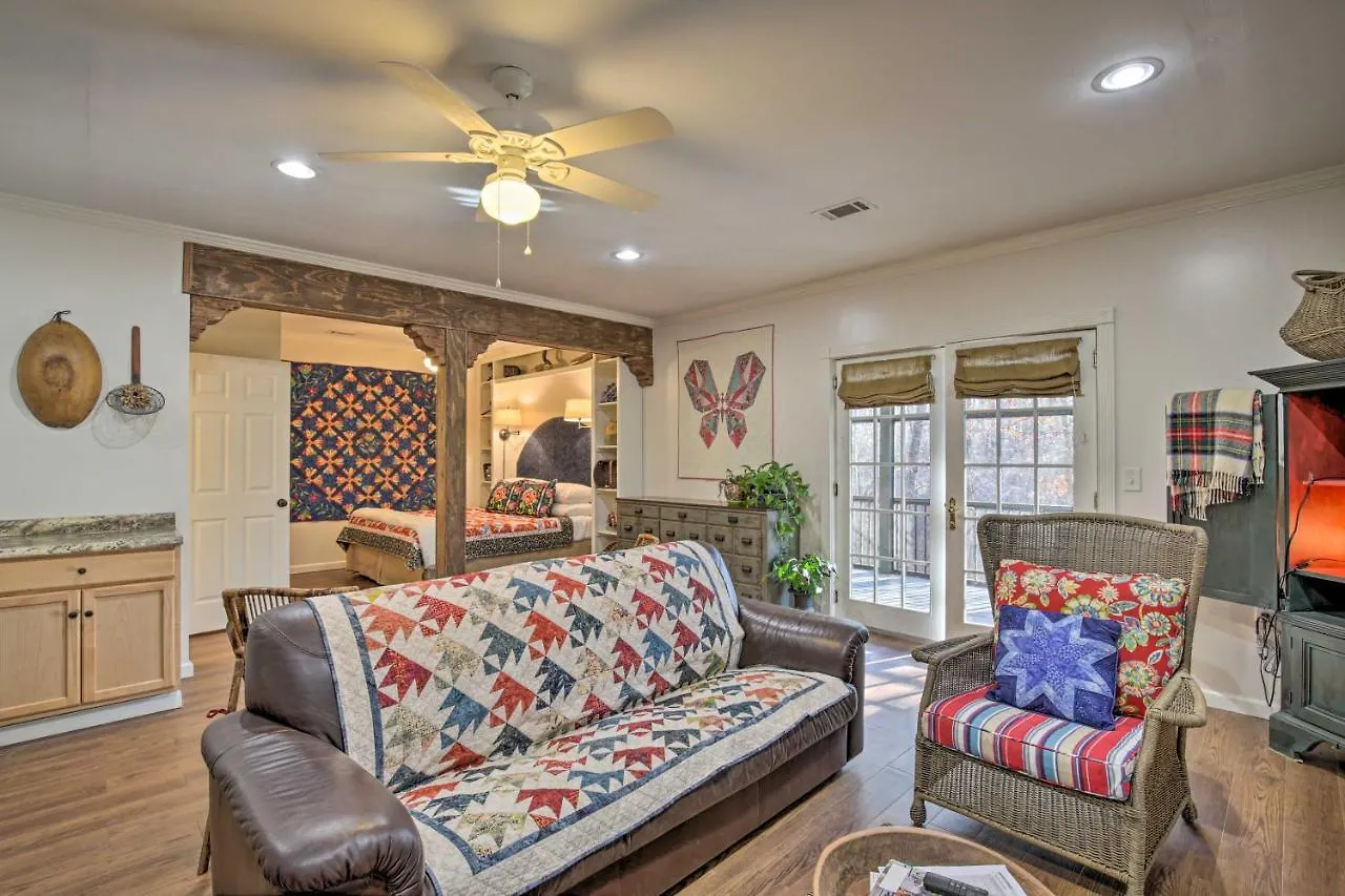 Cozy And Quiet With Porch, Near Scenic Railway!