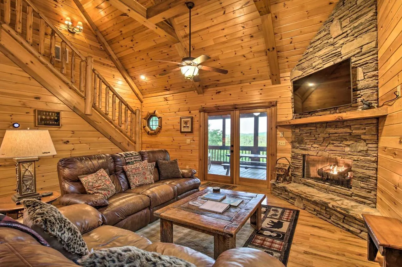 Holiday home Luxe Chasing Dreams With Hot Tub