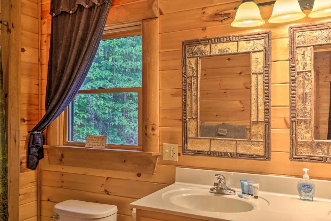Holiday home Luxe Chasing Dreams With Hot Tub *
