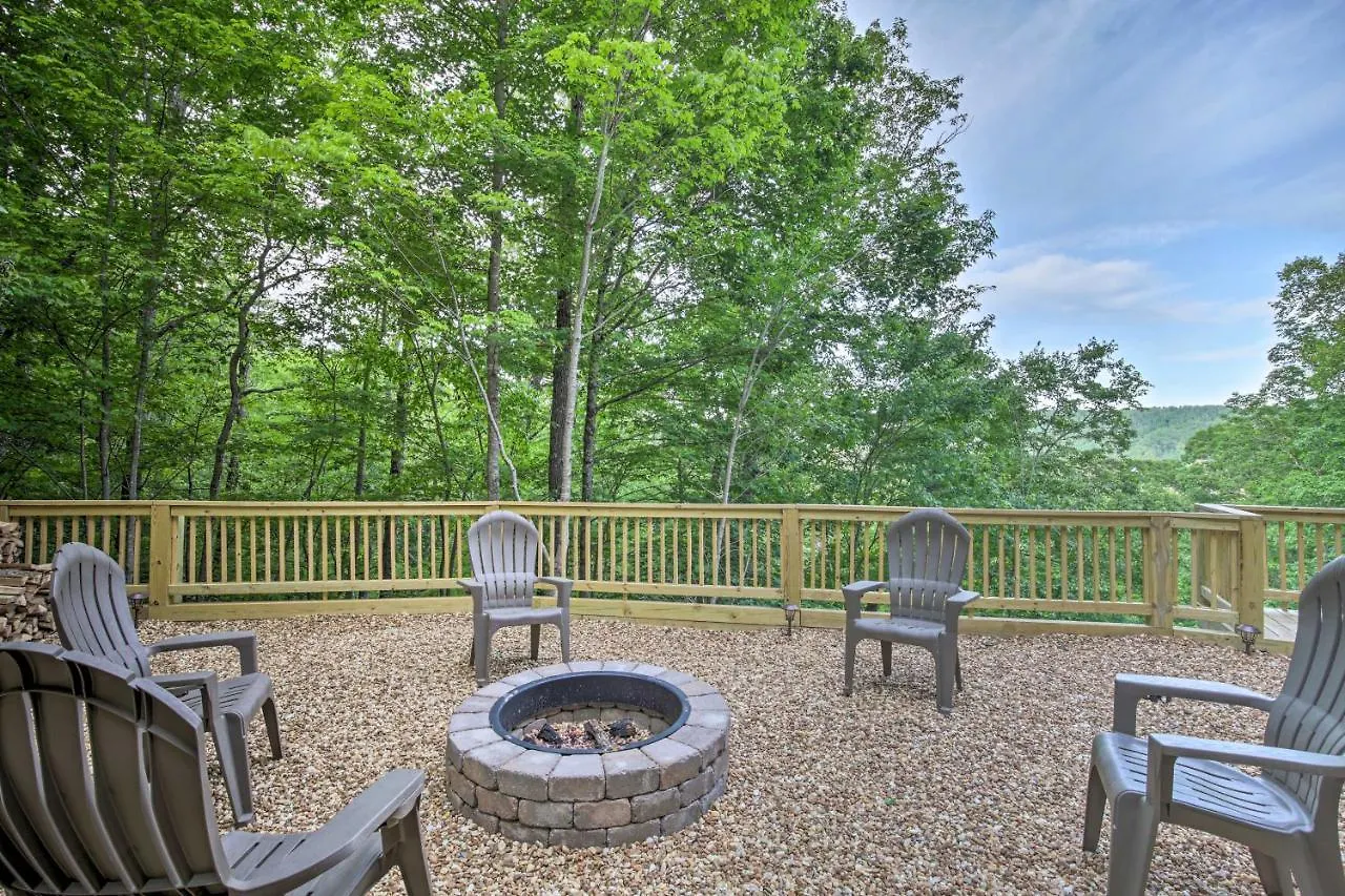Luxe Chasing Dreams With Hot Tub