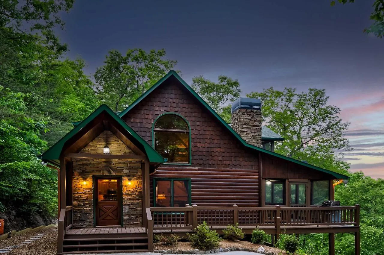 Luxe Chasing Dreams With Hot Tub Holiday home Blue Ridge