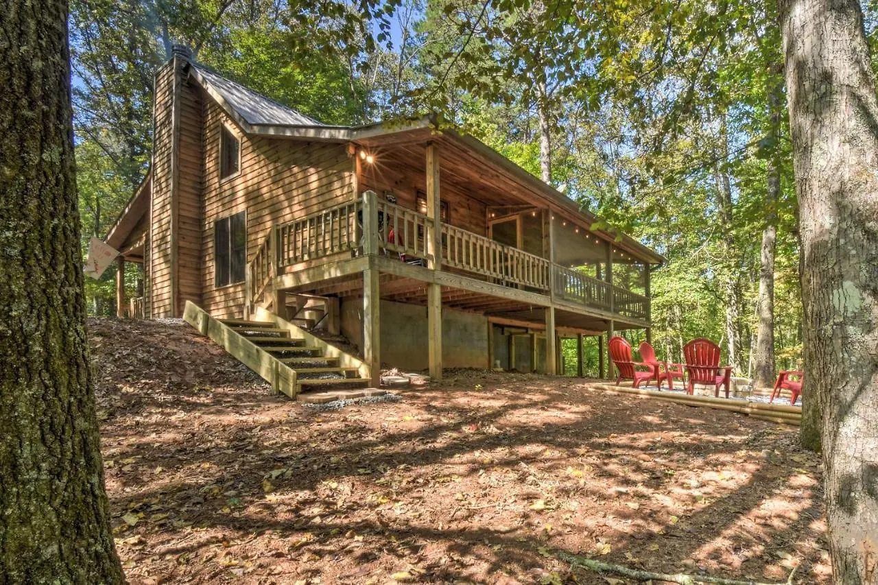 Hot Tub, Fire Pit And Grill! Holiday home Blue Ridge