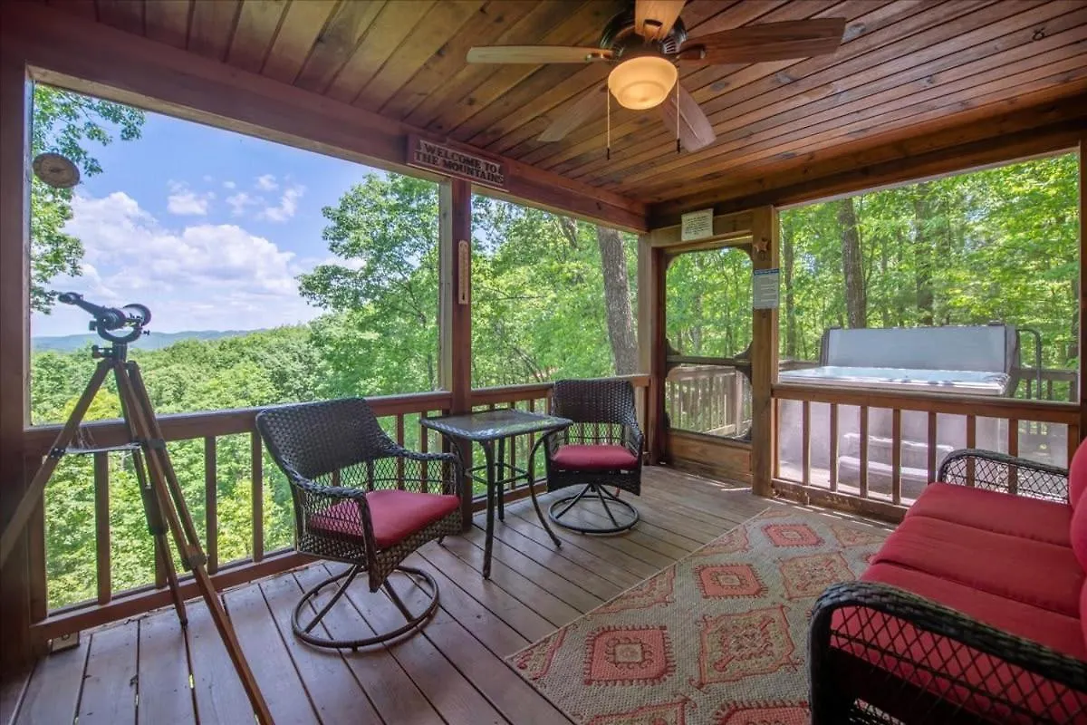 Holiday home Charming Mountain Cabin With Hot Tub, Pet Friendly *