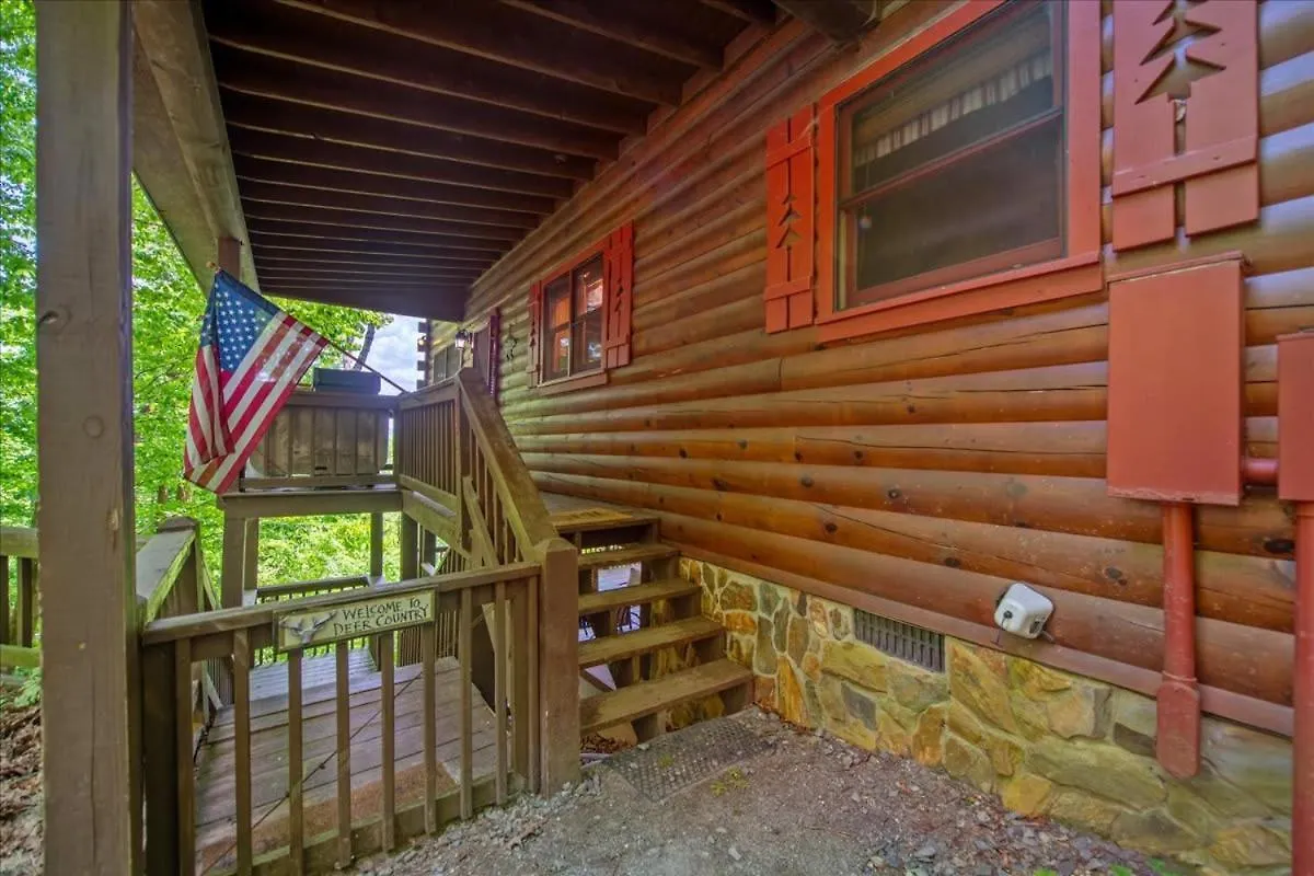 Charming Mountain Cabin With Hot Tub, Pet Friendly Holiday home *