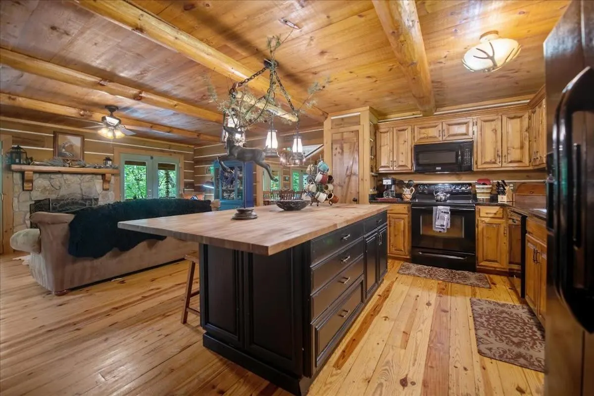 Waterfront Mountain Cabin With Hot Tub * Blue Ridge