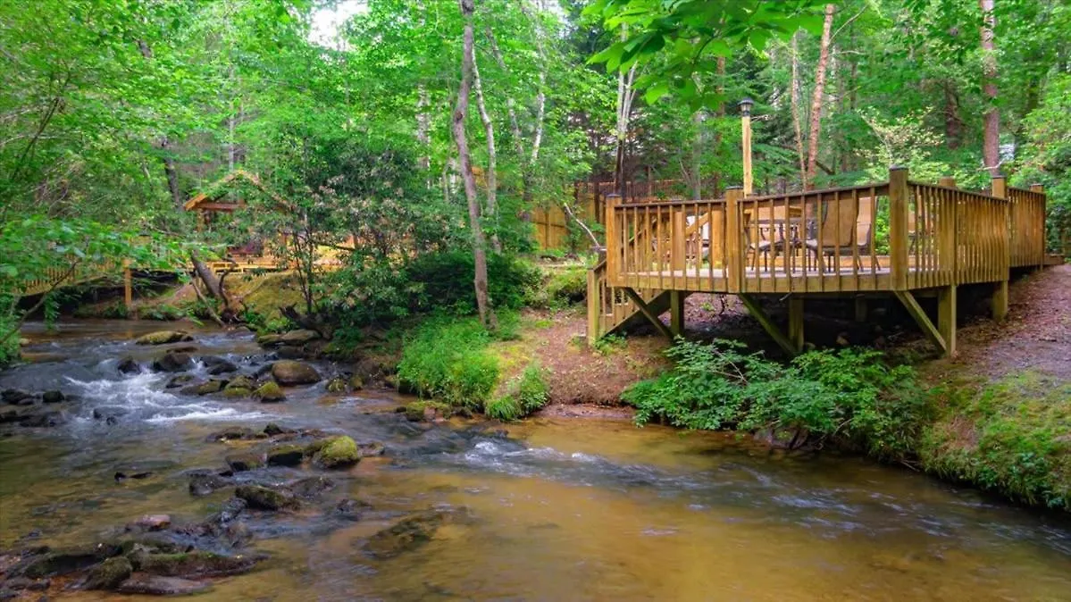 Waterfront Mountain Cabin With Hot Tub * Blue Ridge