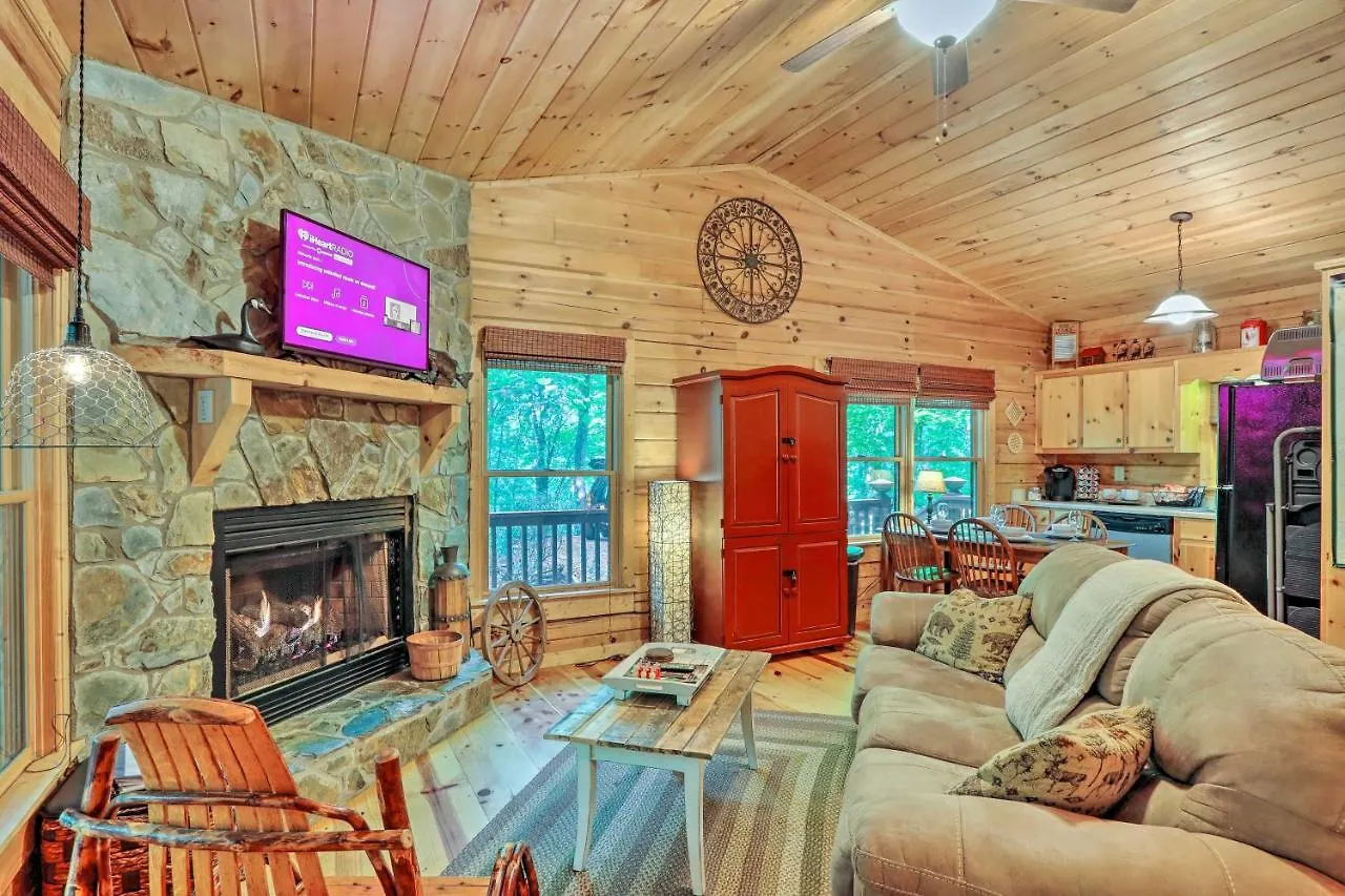 Holiday home Bigfoots Hideout In With Hot Tub! Blue Ridge