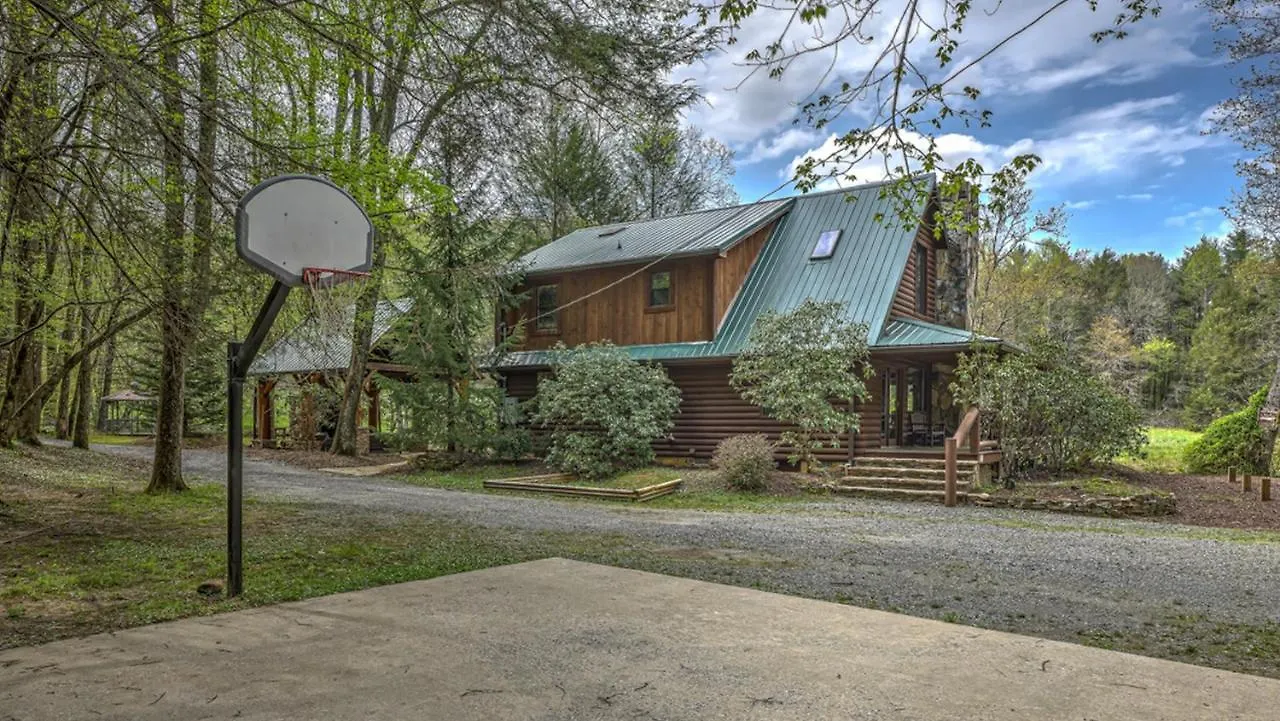 Holiday home Whisper Creek