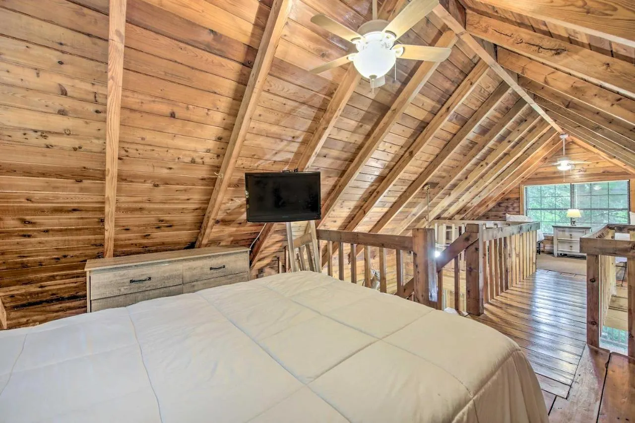 Holiday home Deer Haven 5 Mi To Dtwn Blue Ridge!