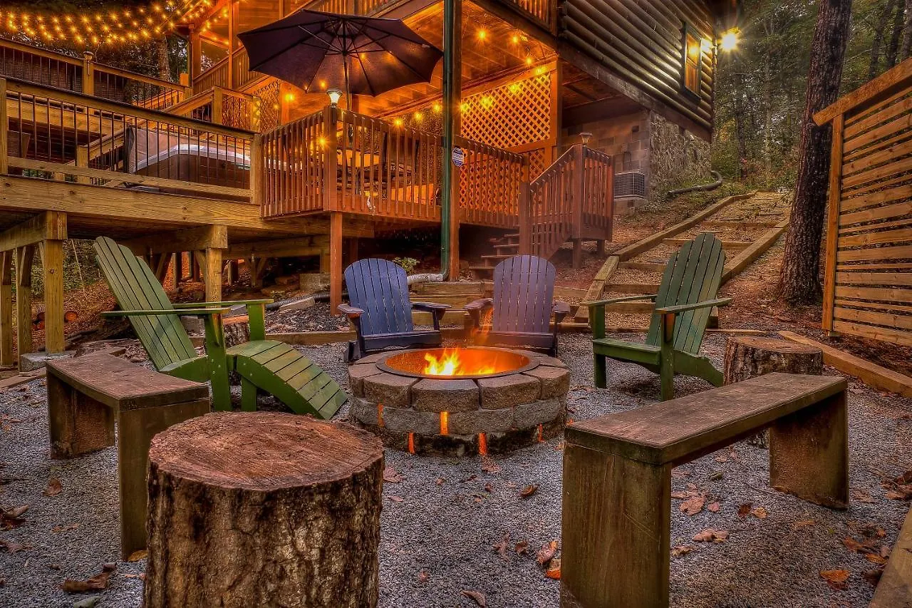 Golden Eagle Ga - Hot Tub, Firepit & Fast Wifi