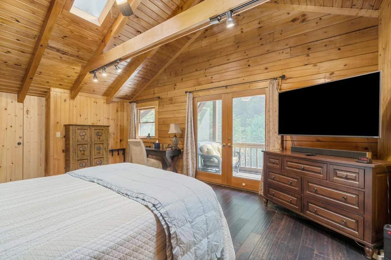 Nana's Nest * Blue Ridge