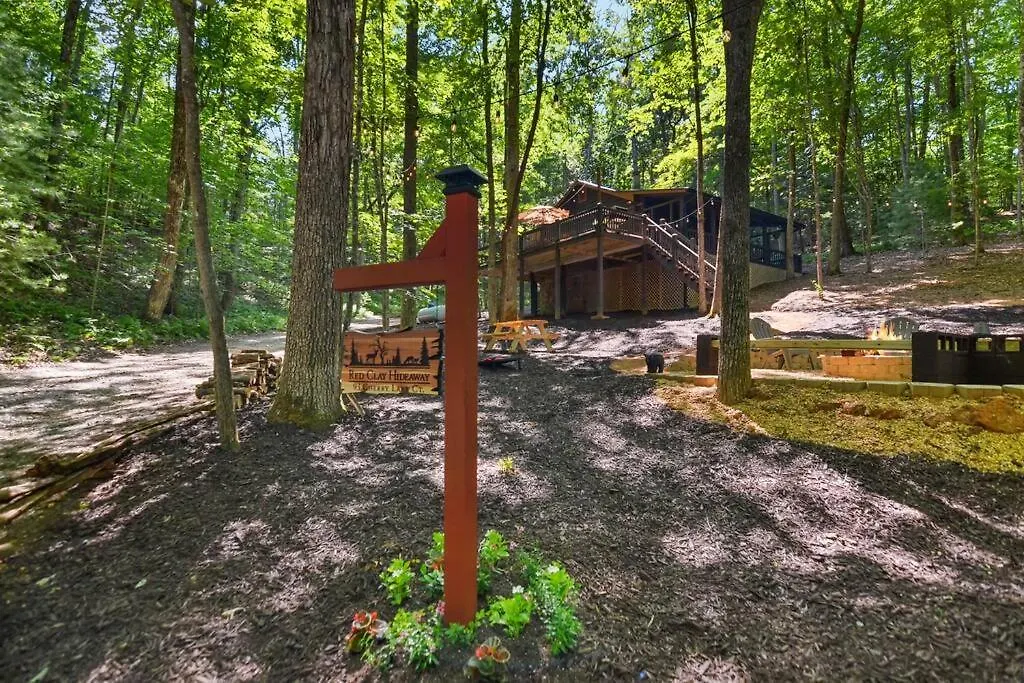 Peaceful Nature Getaway- With Hot Tub & Fire Pit *