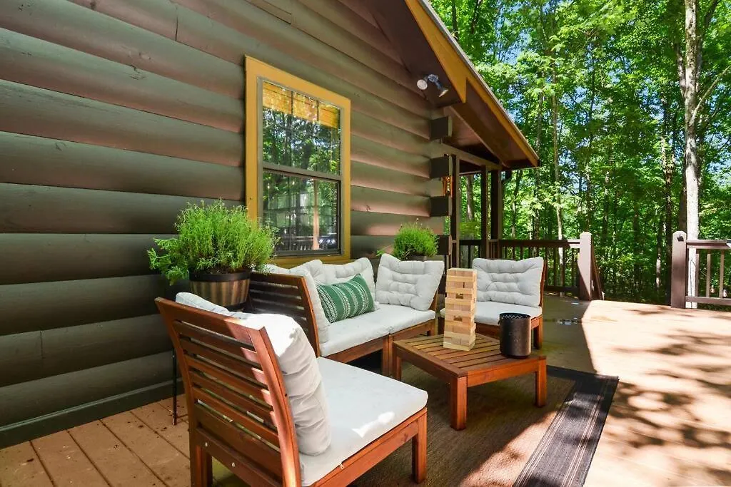 Peaceful Nature Getaway- With Hot Tub & Fire Pit * 蓝岭