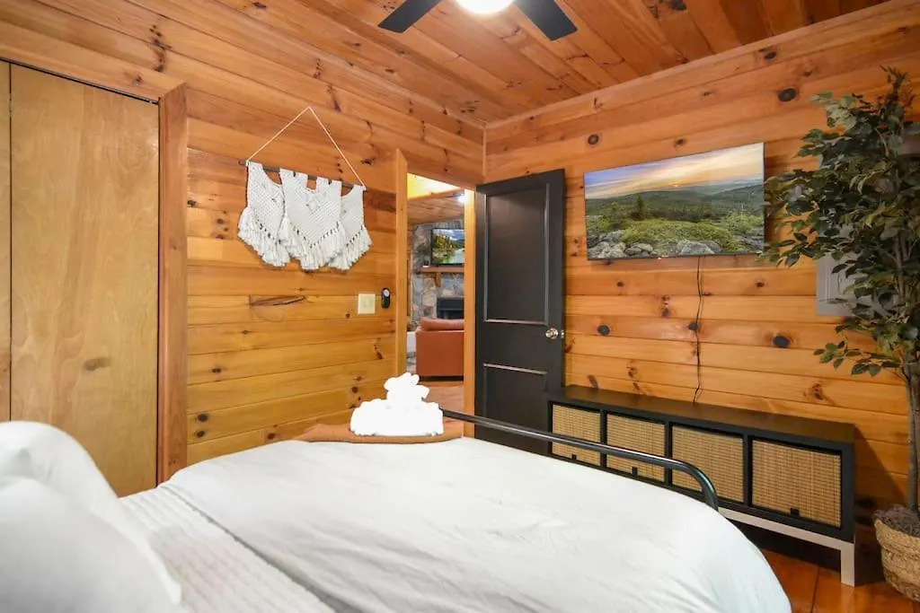 Holiday home Peaceful Nature Getaway- With Hot Tub & Fire Pit Blue Ridge