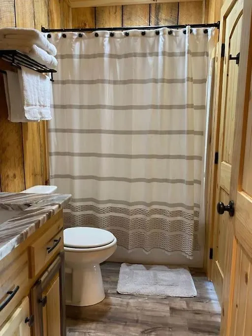 The Llaguna - New Cabin, Sleeps 10, Fire Pit, Hot Tub, In , Ga * Blue Ridge