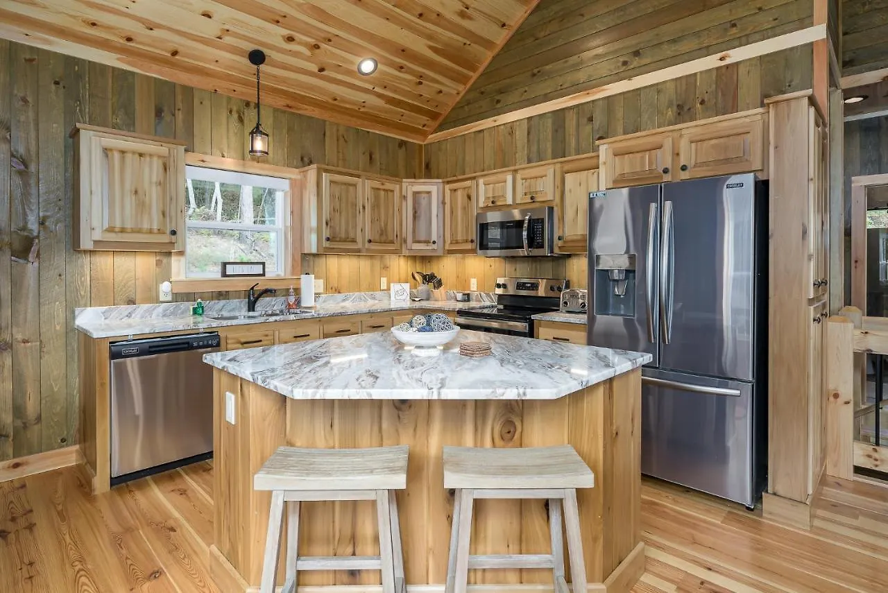 Holiday home The Llaguna - New Cabin, Sleeps 10, Fire Pit, Hot Tub, In , Ga *