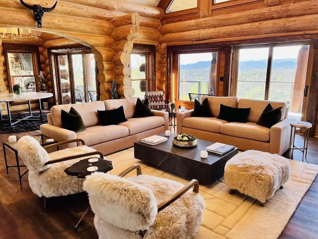 Holiday home 5500 Sf 6 King 2 Queen Beds Heated Pool Game Mountain Views *