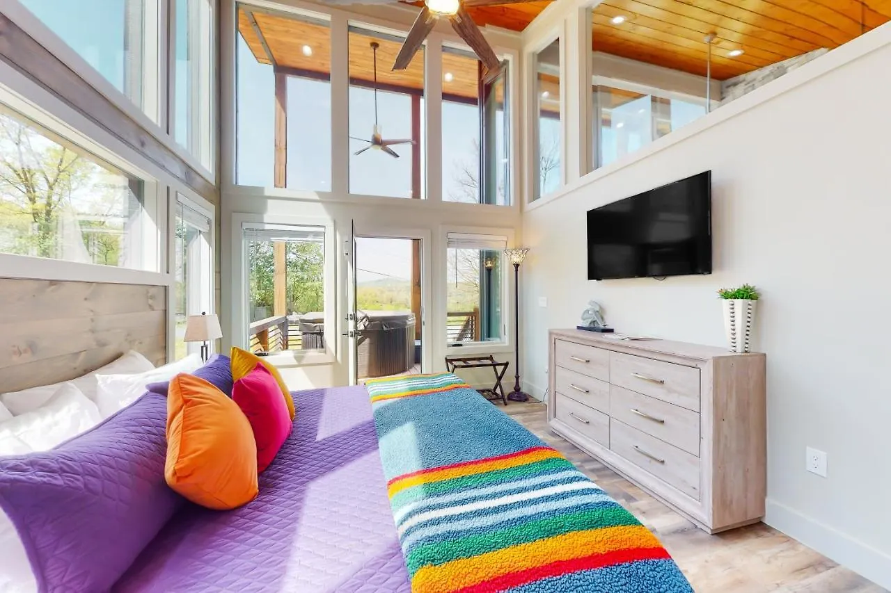 Modern Mountain Retreat Holiday home Blue Ridge