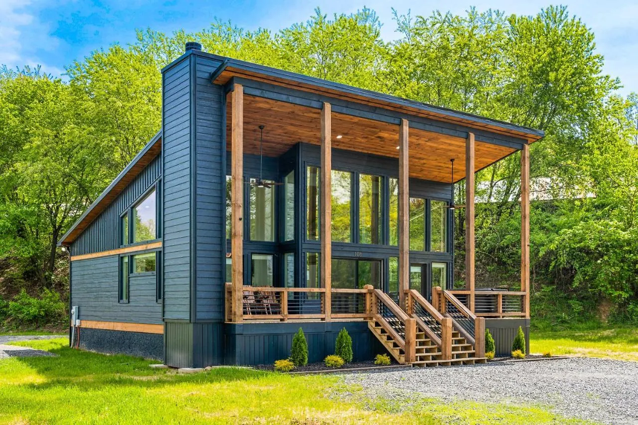 Modern Mountain Retreat * Blue Ridge