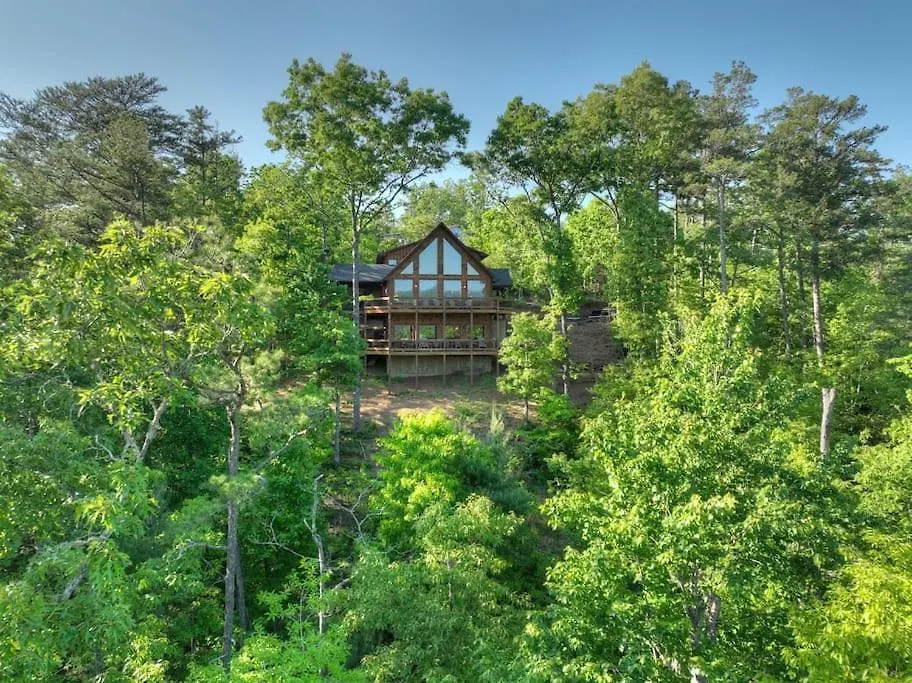 Seven's Heaven W Stunning 5 Star View & Hot Tub Holiday home *