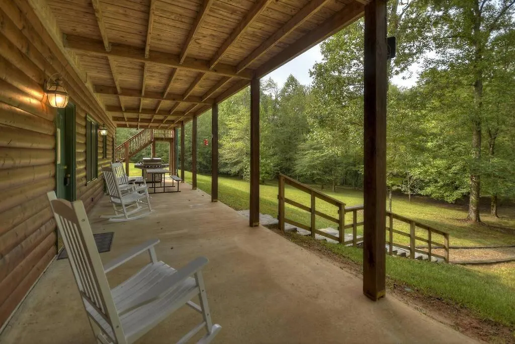 Family Friendly On A Creek With Large Yard