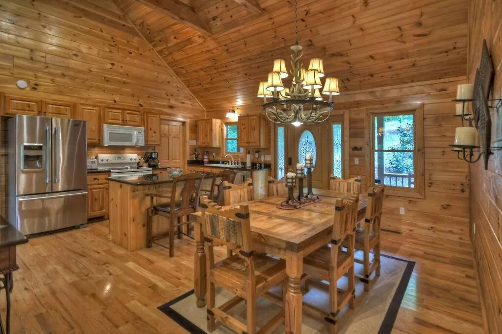 Family Friendly On A Creek With Large Yard * Blue Ridge
