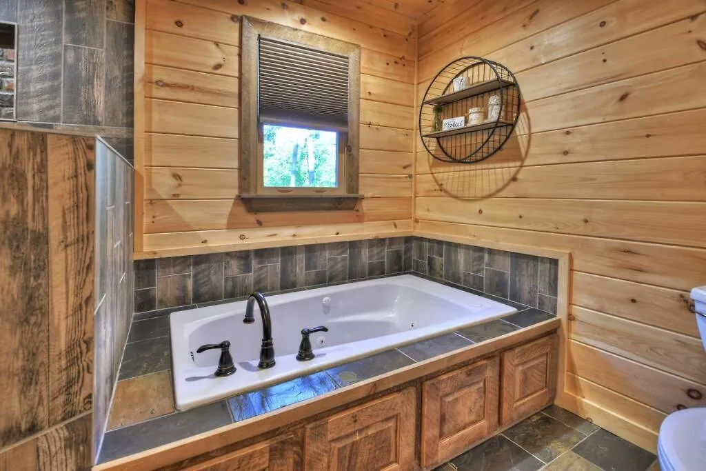 Holiday home Seven's Heaven W Stunning 5 Star View & Hot Tub *