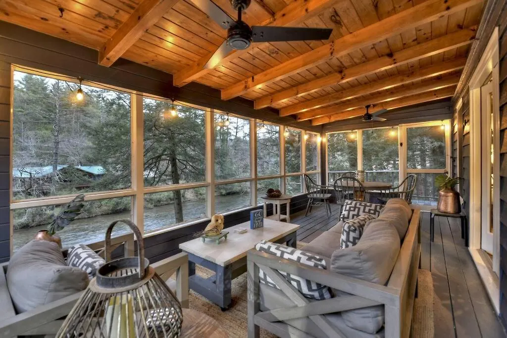 Riverside Hideaway On Toccoa River Dog Friendly Holiday home Blue Ridge