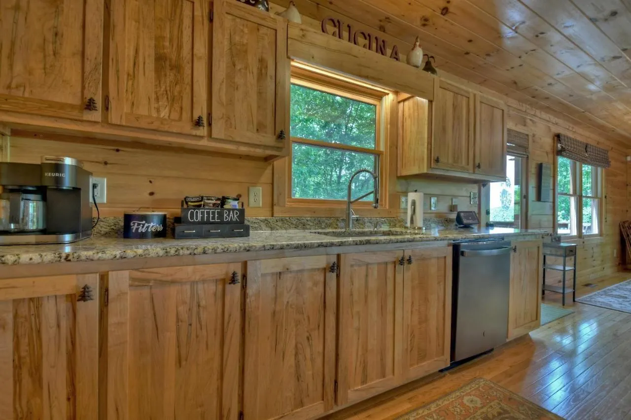 Casa Rustica With Mountain Views & Hot Tub * Blue Ridge