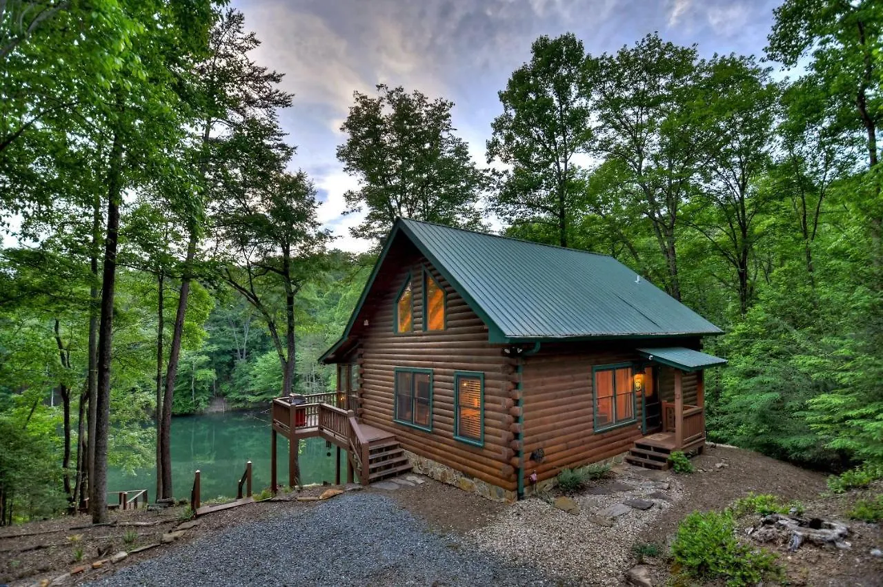 Tiny Waterfront With Hot Tub & Fire Pit Blue Ridge