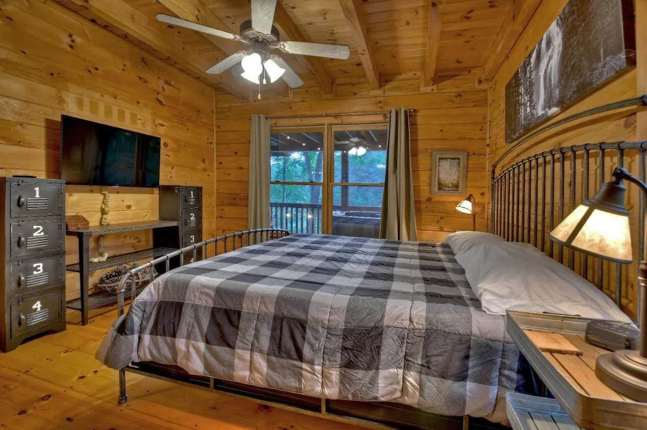 Tiny Waterfront With Hot Tub & Fire Pit Blue Ridge