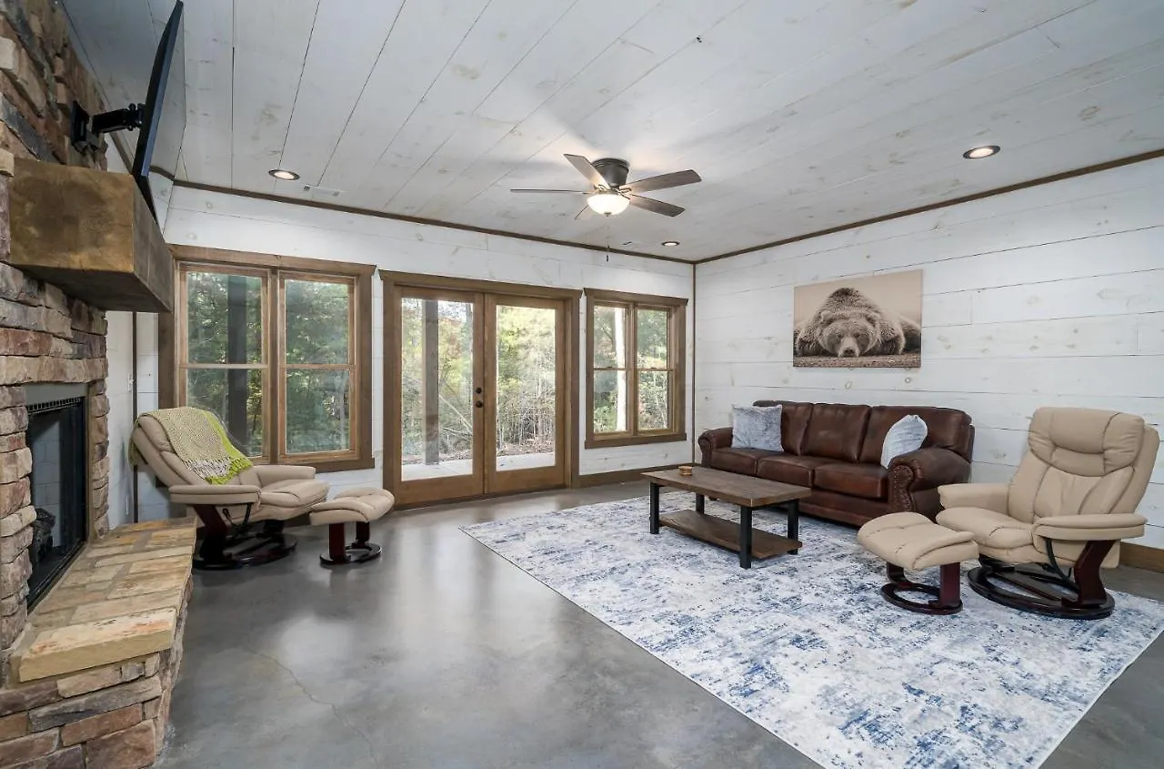 Holiday home Peaceful Luxury Cabin, Hot Tub, Games, 3 Fireplaces Blue Ridge