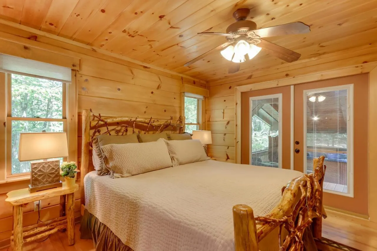 With Hot Tub And Creek Access! Casa vacanze *