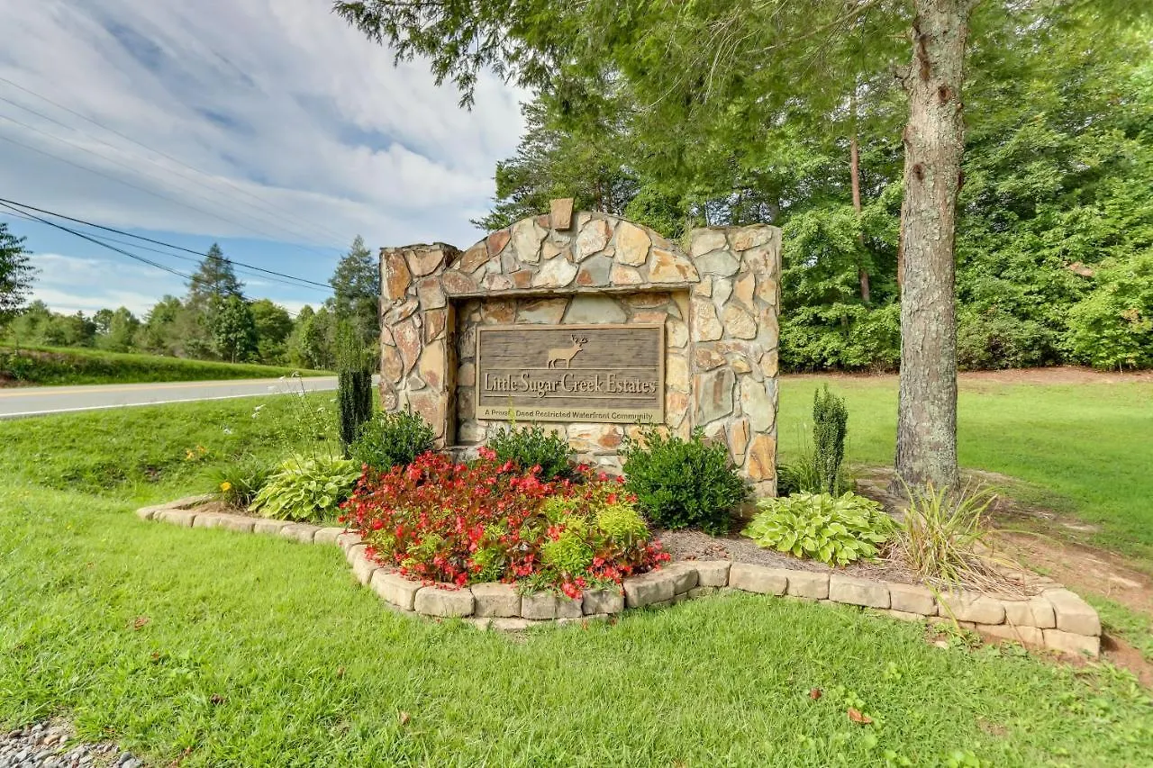Casa vacanze With Hot Tub And Creek Access! *