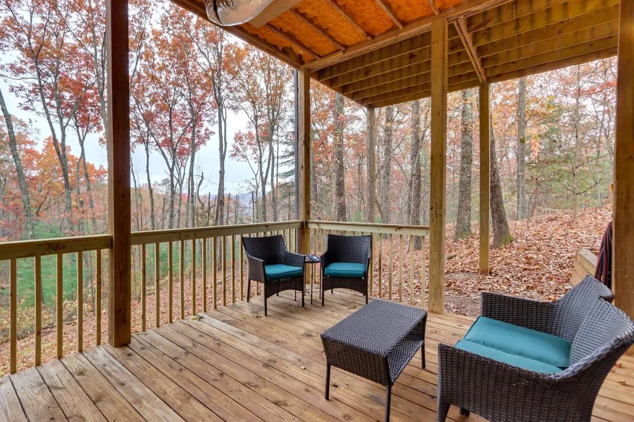 Holiday home With Hot Tub, 5 Mi To Downtown! Blue Ridge