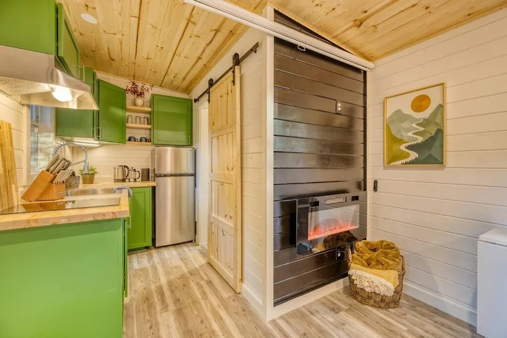 Couples Retreat: King Bed:hot Tub:firepit & * Blue Ridge