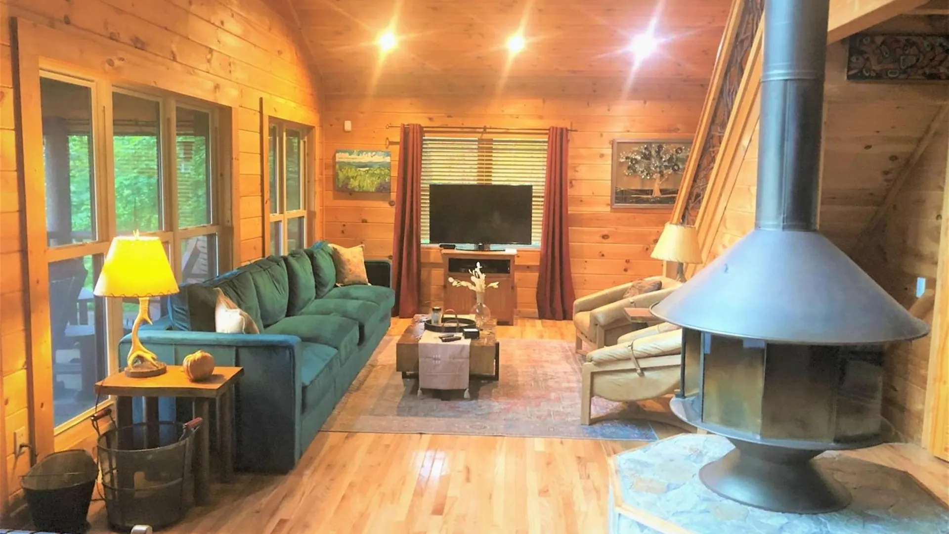 About The Views Holiday home Blue Ridge