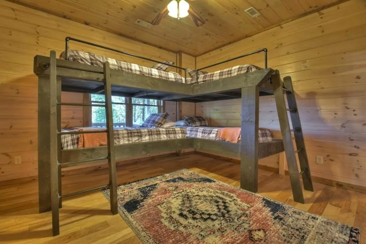 Heavenly Escape In Br Mtns - Hot Tub & Pool Table *