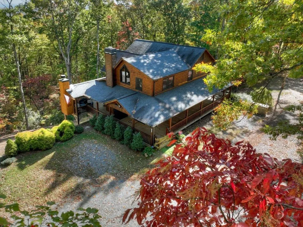 Holiday home Heavenly Escape In Br Mtns - Hot Tub & Pool Table
