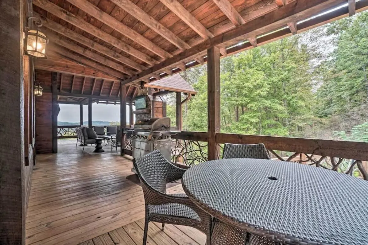 Long-range Views Game Fire Pit Pets Holiday home *