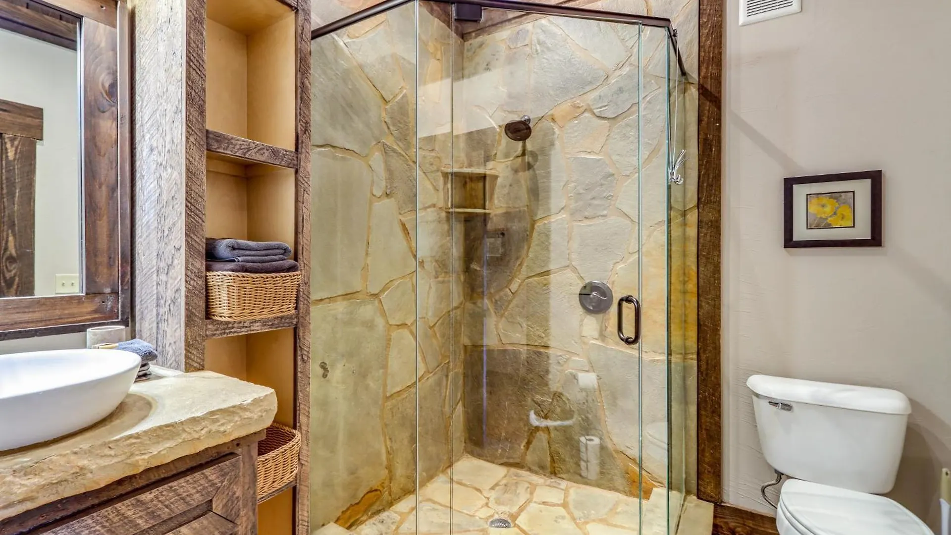 Holiday home Quiet With Hot Tub, Mountain Views! *