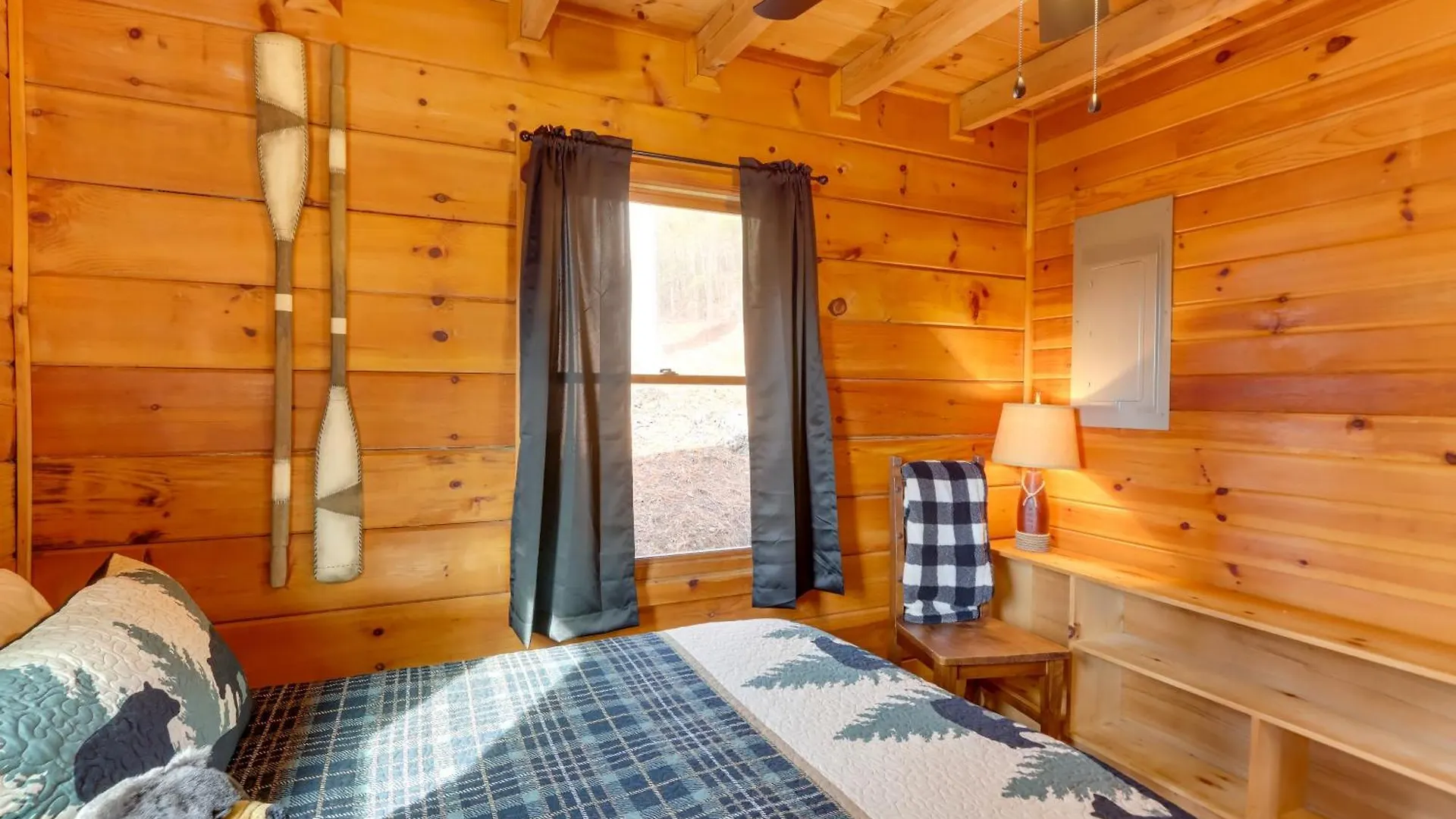 Retreat With Hot Tub And Mountain Views! Holiday home Blue Ridge