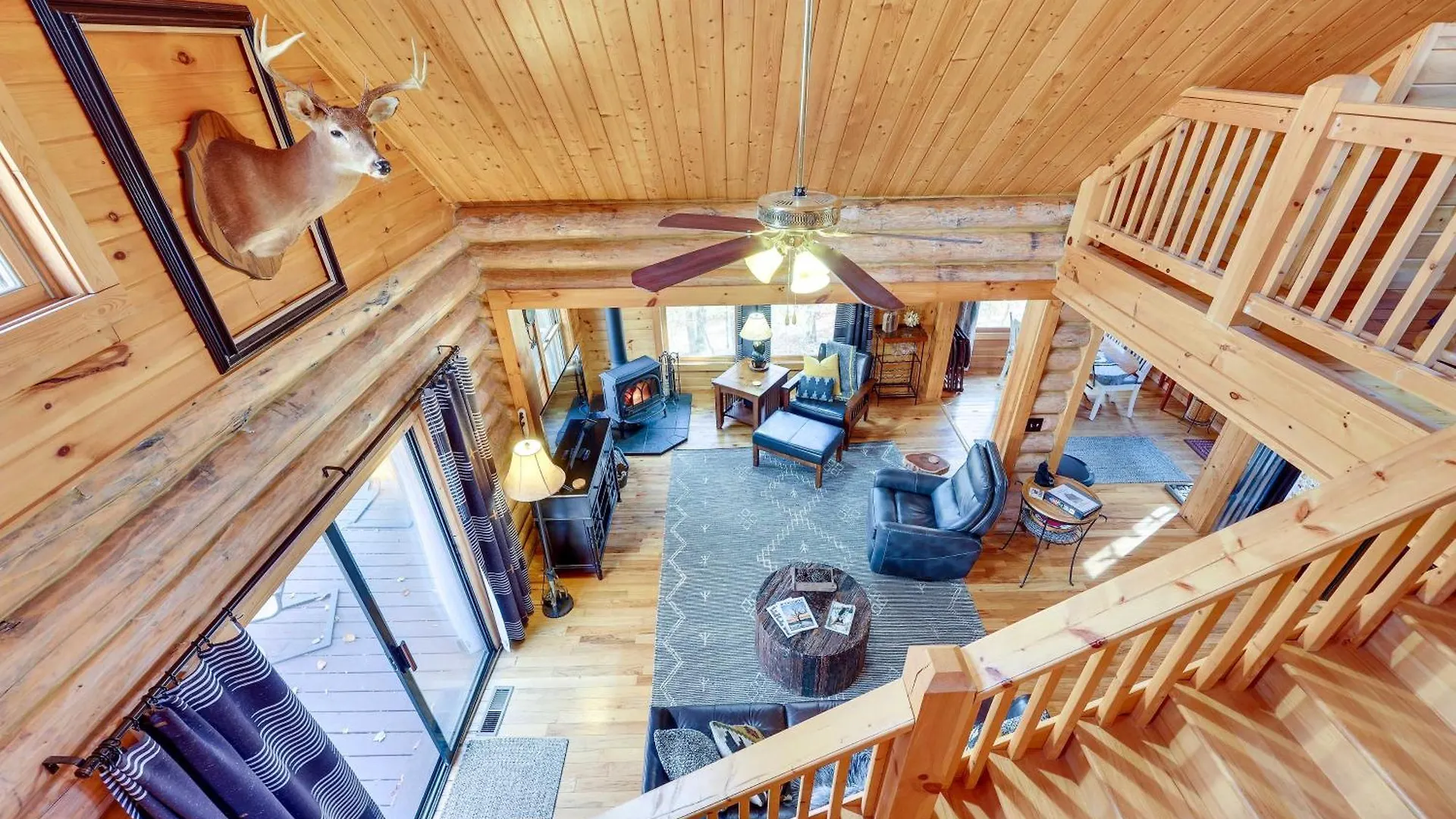 Σπίτι διακοπών Log With Hot Tub And Game Room! *