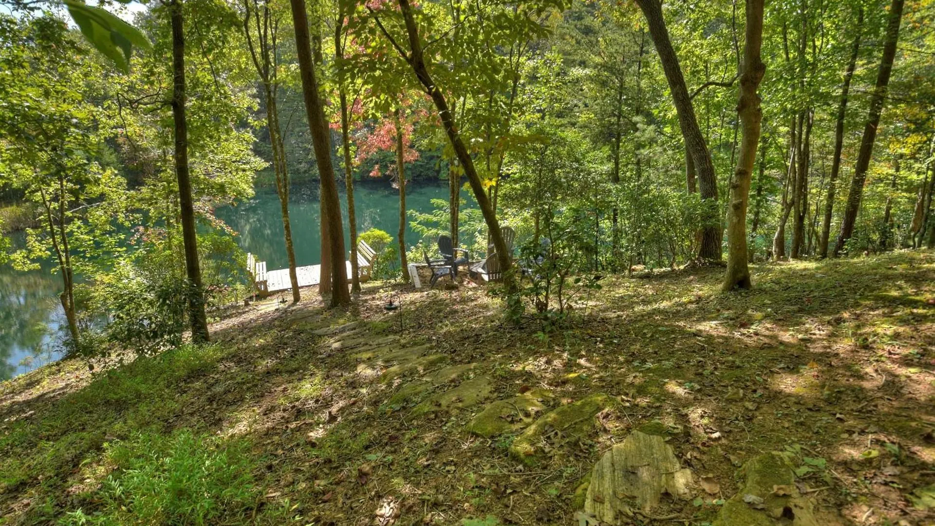 Waywish Waterfront In Mountains Blue Ridge
