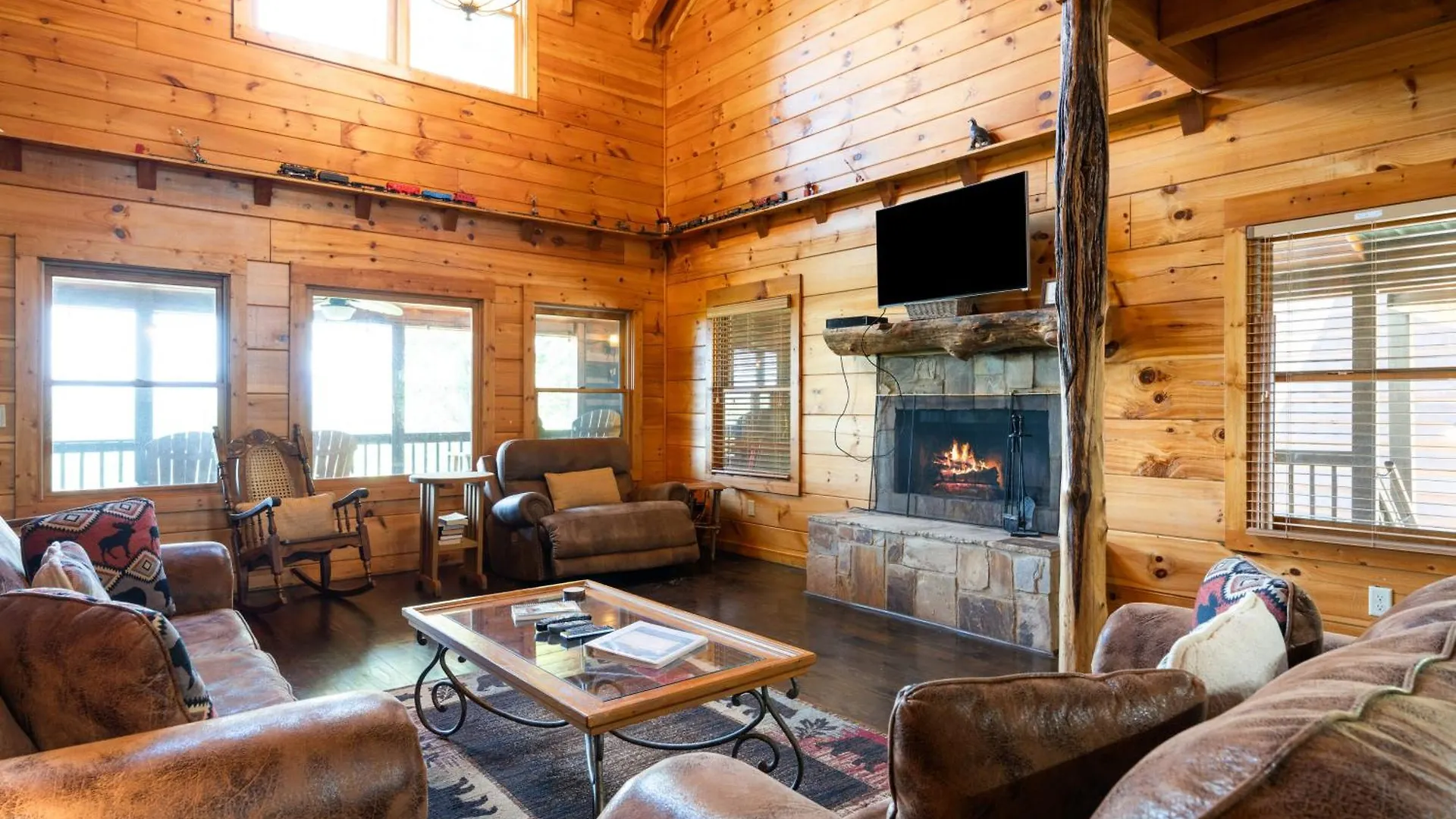 Roscoe's Retreat *
