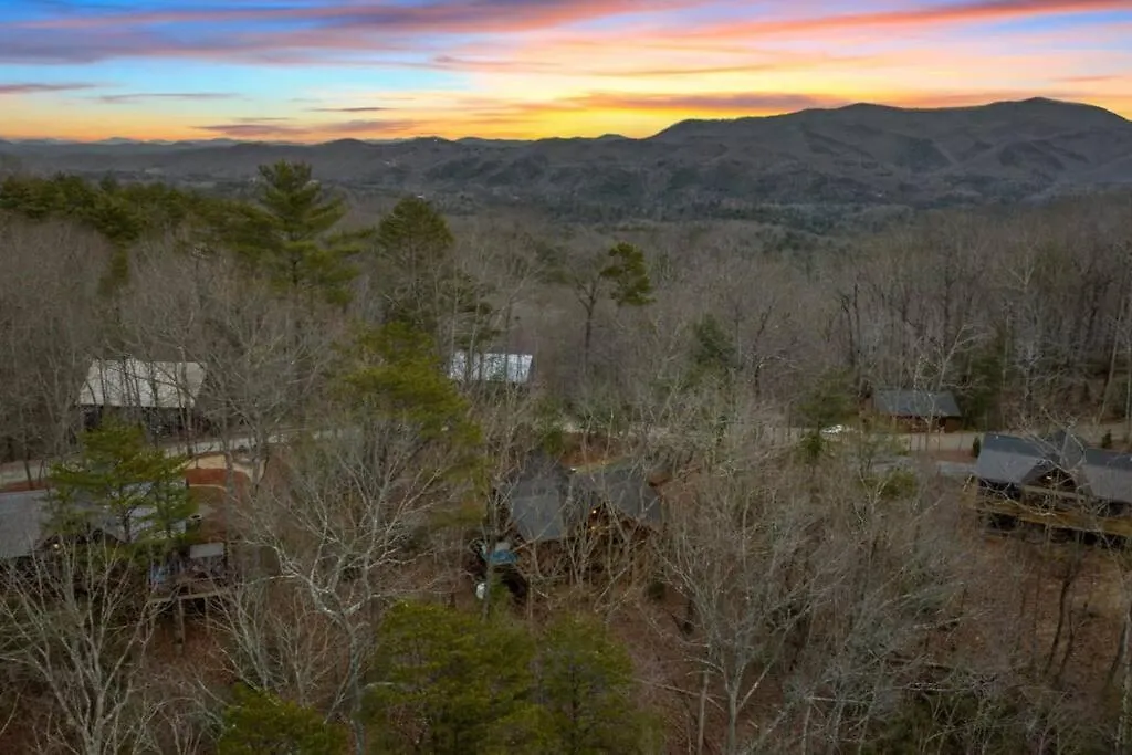 Lil Slice Of Heaven - Perfect Views-hot Tub-wine * Blue Ridge