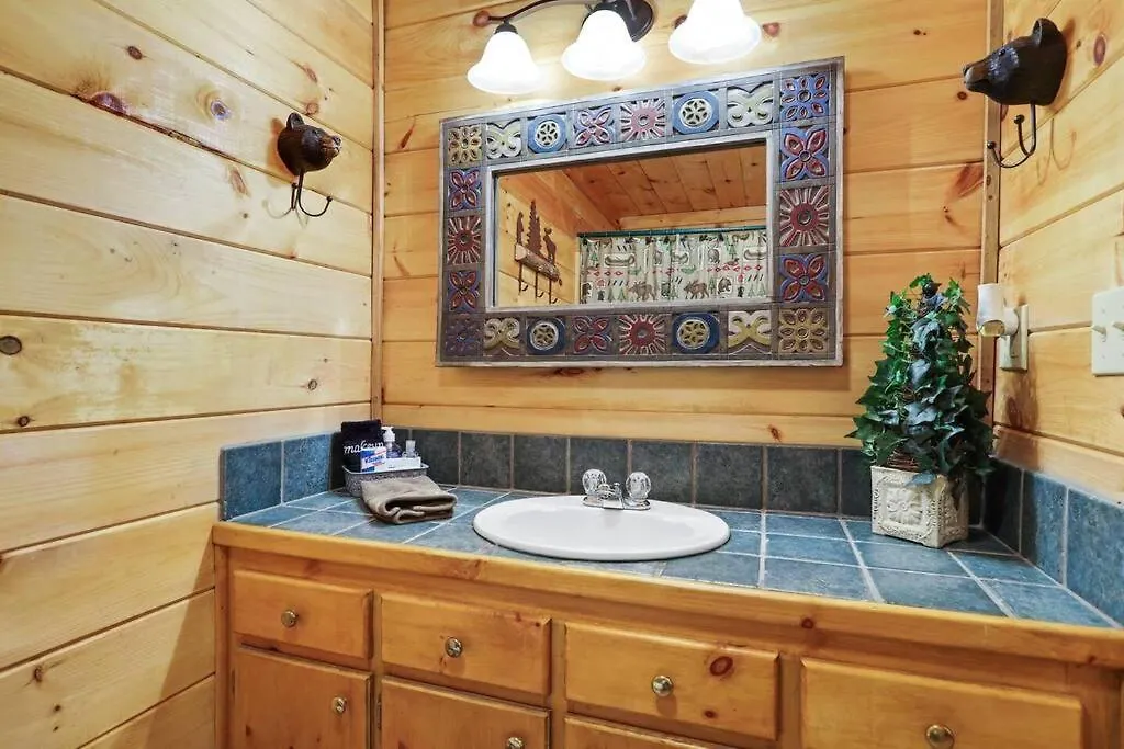 Location, Hot Tub, Theater, Outdoor Fireplace *